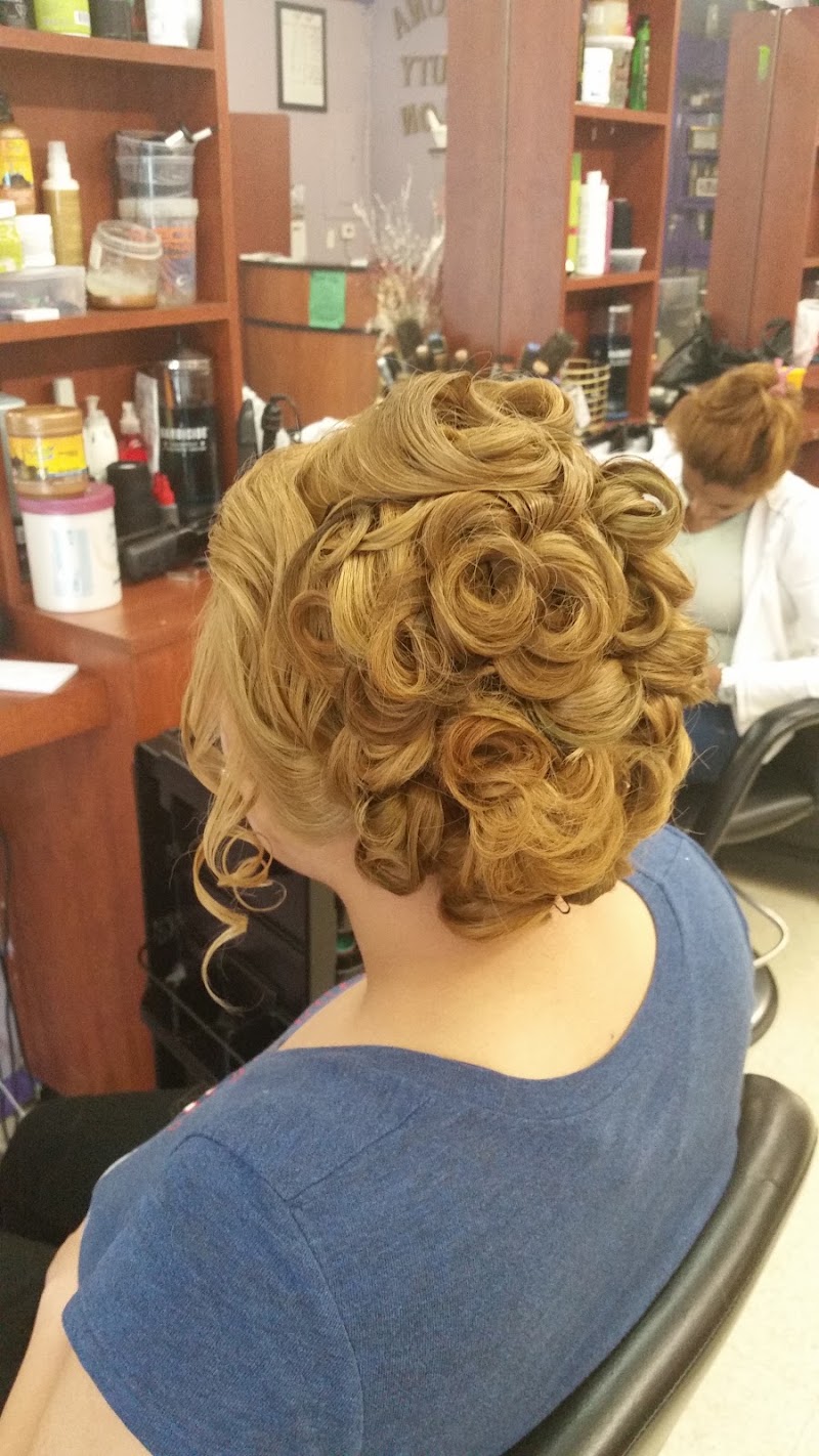 Ramona Beauty Salon, beauty salon in Pennsauken, NJ, photo 3 of 10